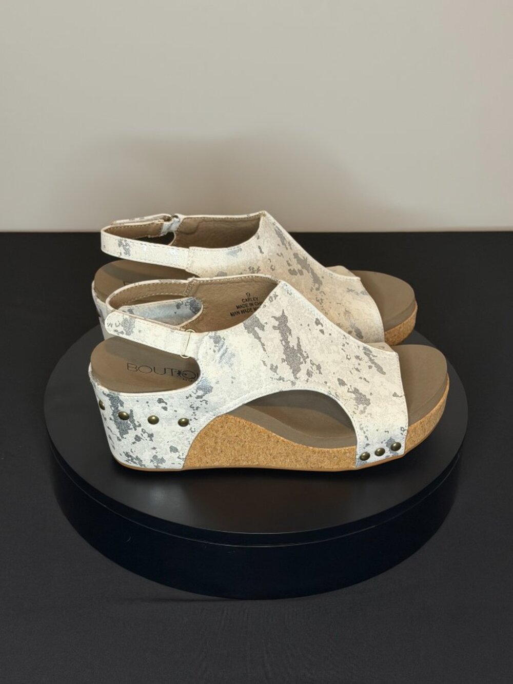 Boutique by Corky's sandals - Picture 7 of 12